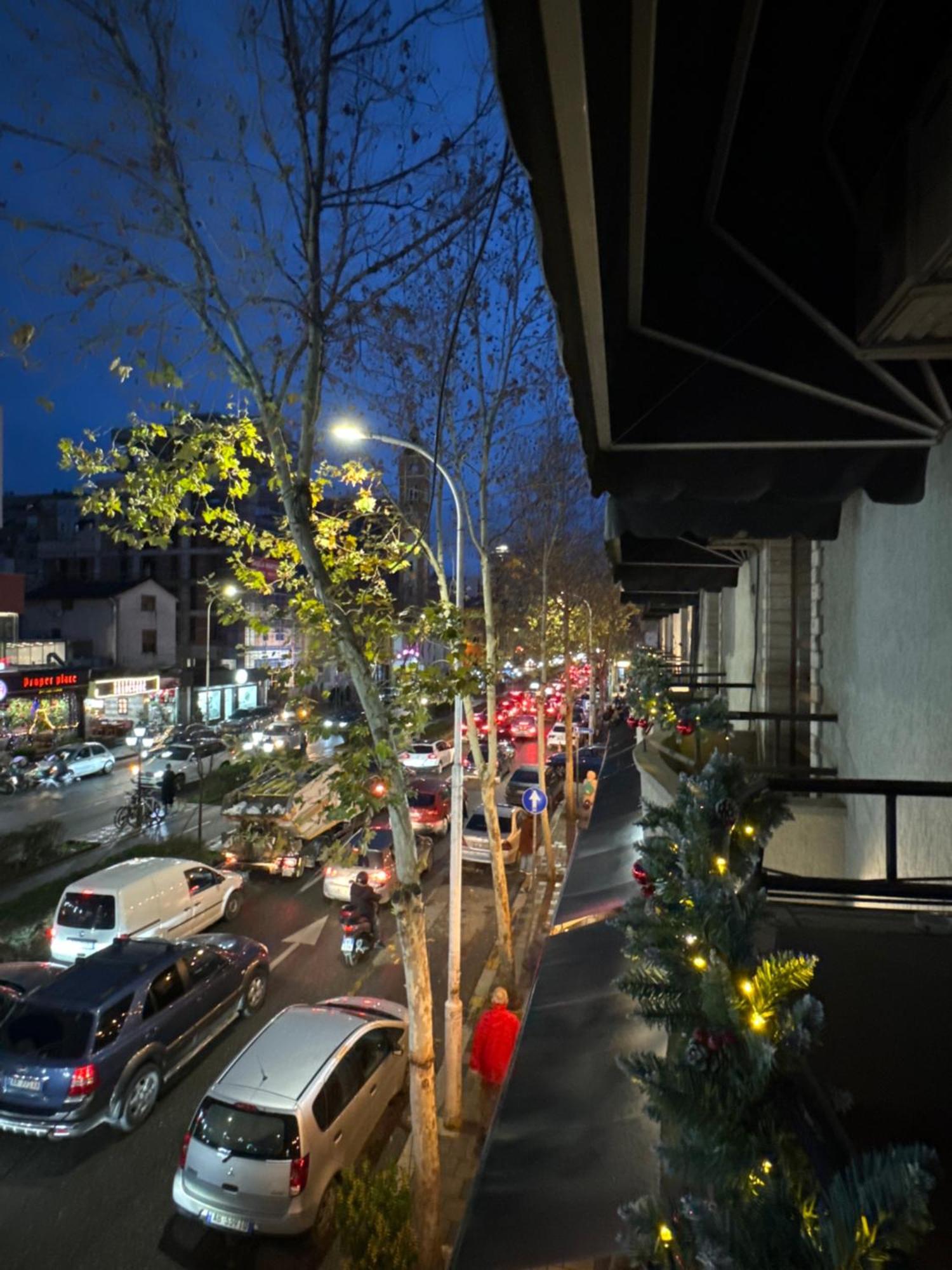 Hotel Tirona Tirana Zewnętrze zdjęcie