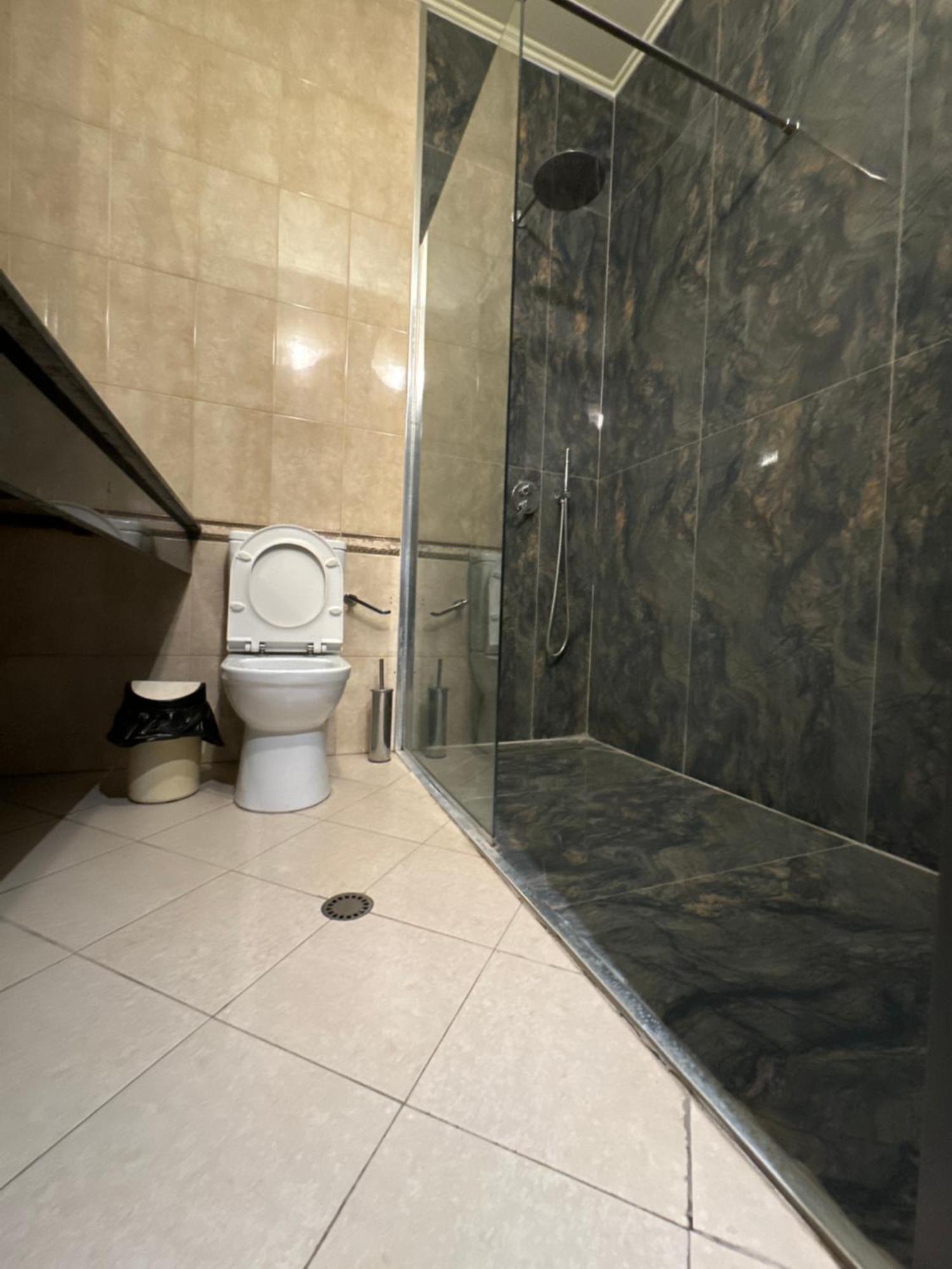 Hotel Tirona Tirana Zewnętrze zdjęcie