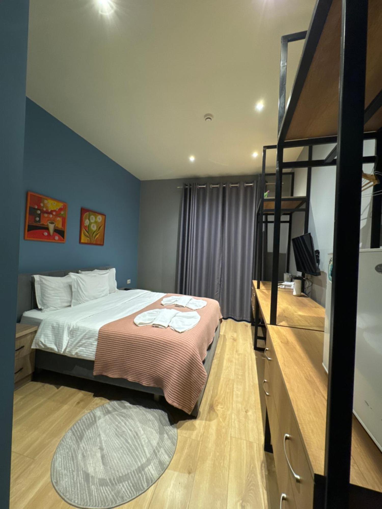 Hotel Tirona Tirana Zewnętrze zdjęcie