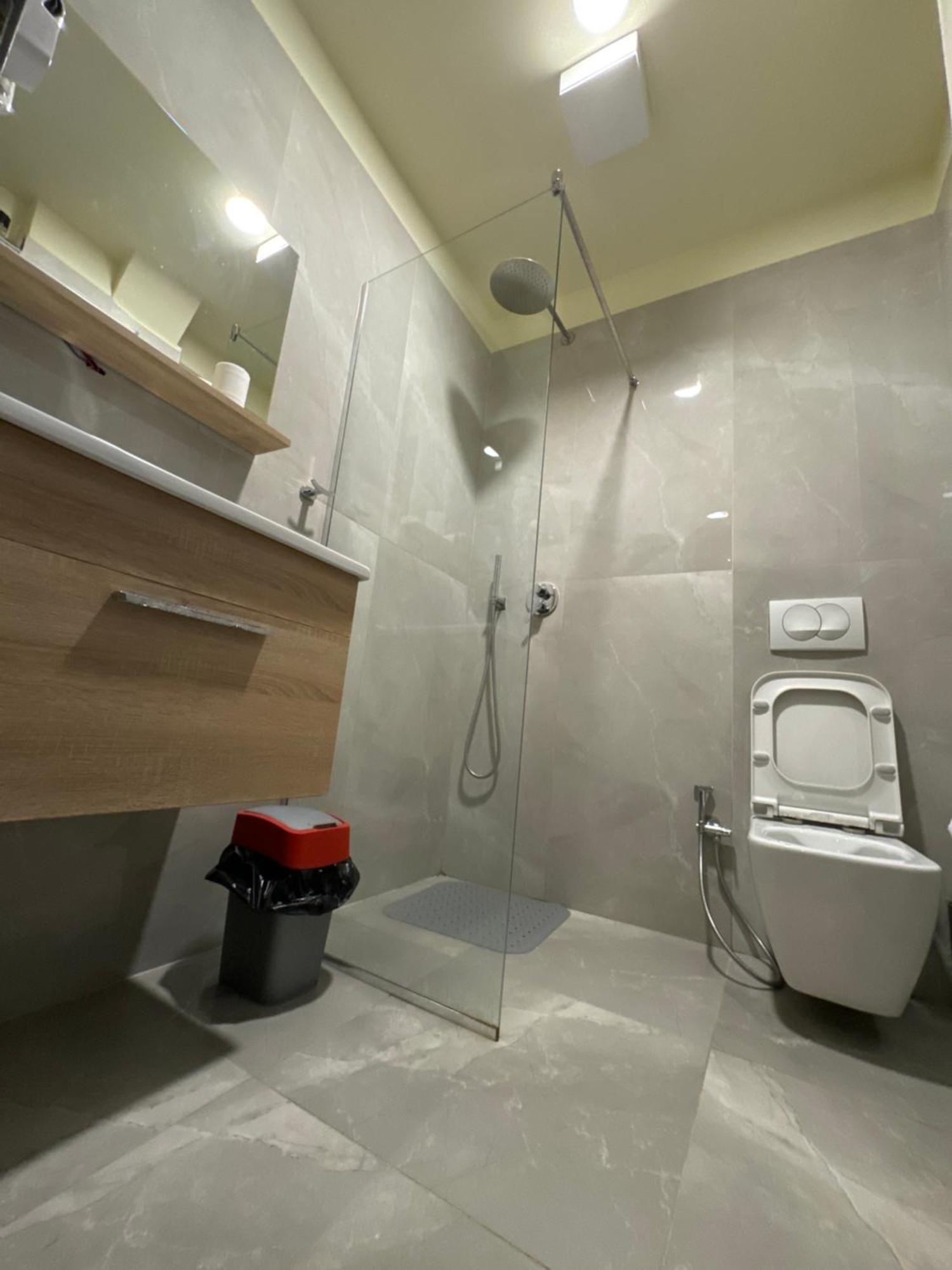 Hotel Tirona Tirana Zewnętrze zdjęcie