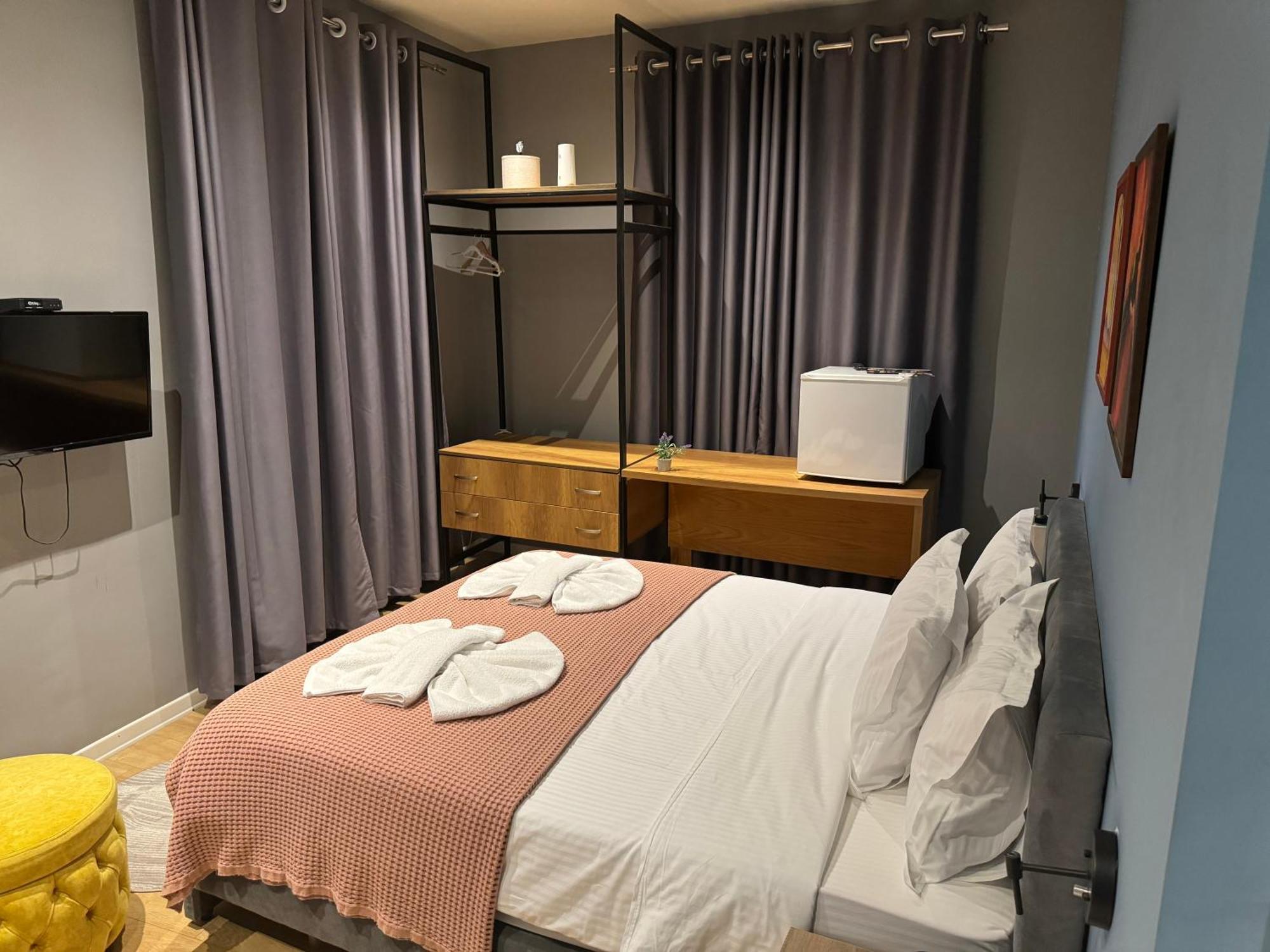 Hotel Tirona Tirana Zewnętrze zdjęcie