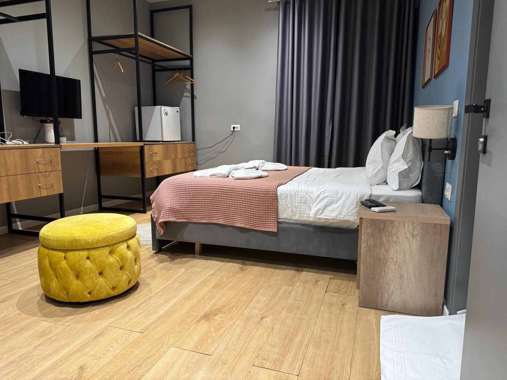 Hotel Tirona Tirana Zewnętrze zdjęcie