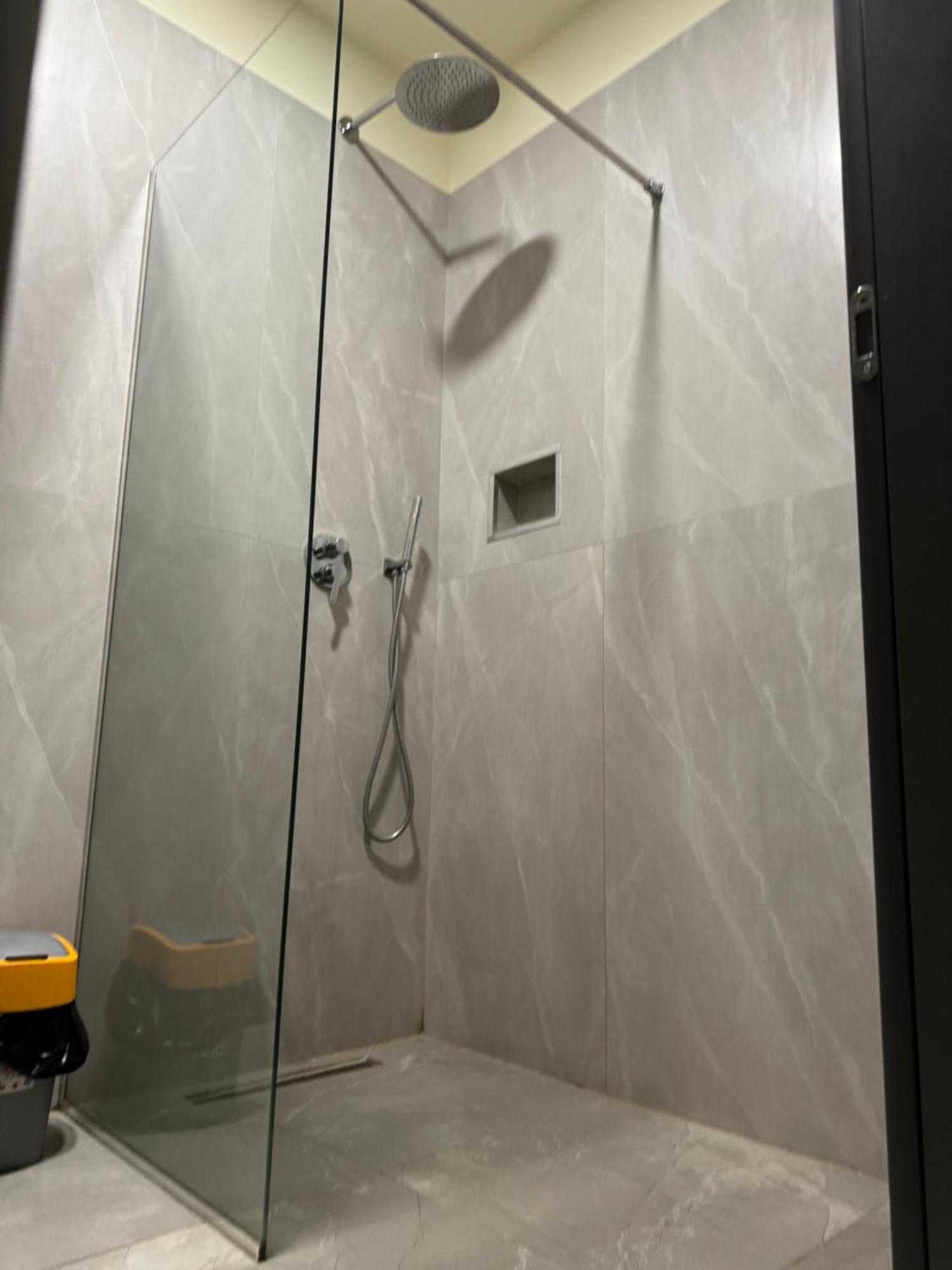 Hotel Tirona Tirana Zewnętrze zdjęcie