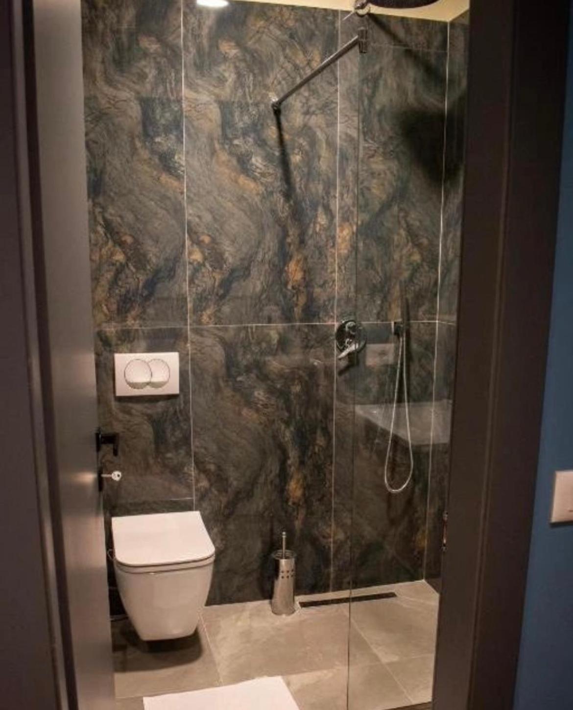 Hotel Tirona Tirana Zewnętrze zdjęcie